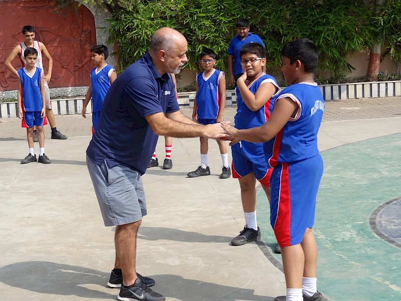 MCKVIANS spent an energetic afternoon with Mr Carlos Barroca, Coach and Director, National Basketball Association (NBA), USA.